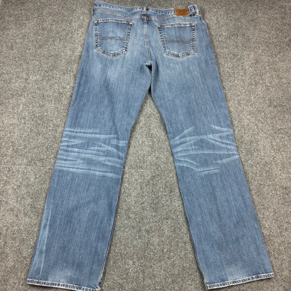 Lucky Brand 361 Vintage Straight Jeans Mens Size 34x32 Blue Candian Denim Fabric